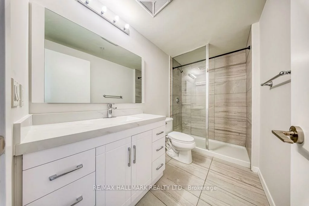 3237, Bayview, Bayview Woods-Steeles, Toronto