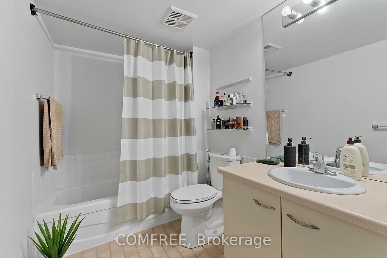 25, The Esplanade, Waterfront Communities C8, Toronto