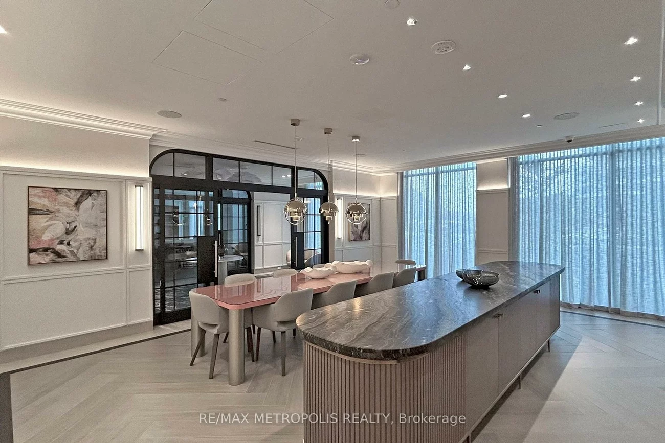 20, Inn On The Park, Banbury-Don Mills, Toronto