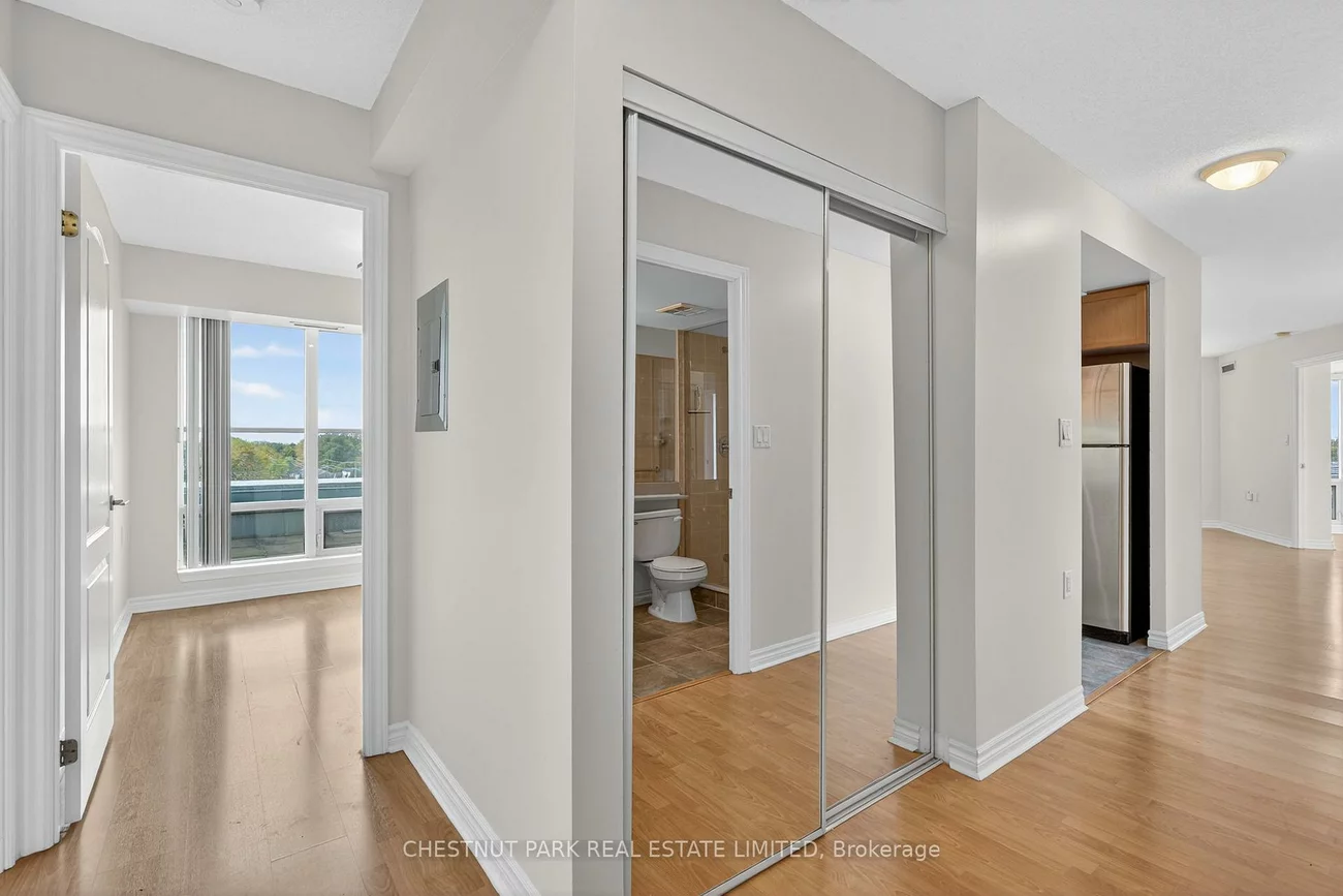 3840, Bathurst, Clanton Park, Toronto