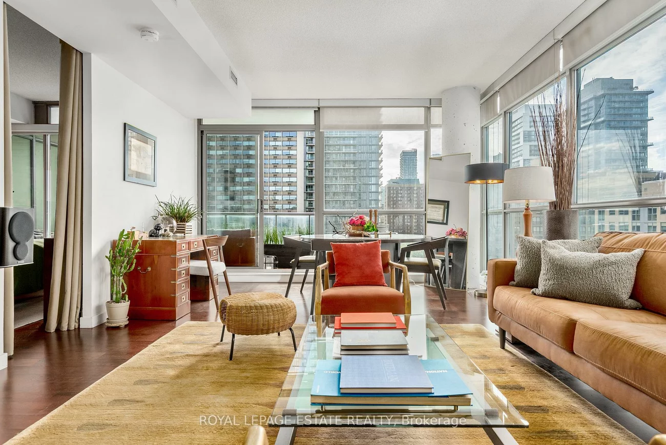 281, Mutual, Church-Yonge Corridor, Toronto