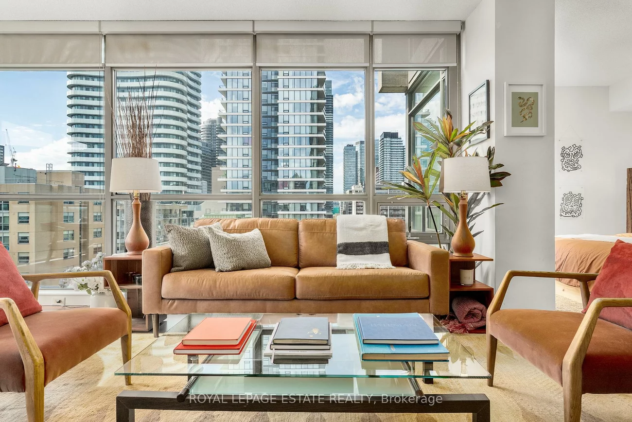 281, Mutual, Church-Yonge Corridor, Toronto