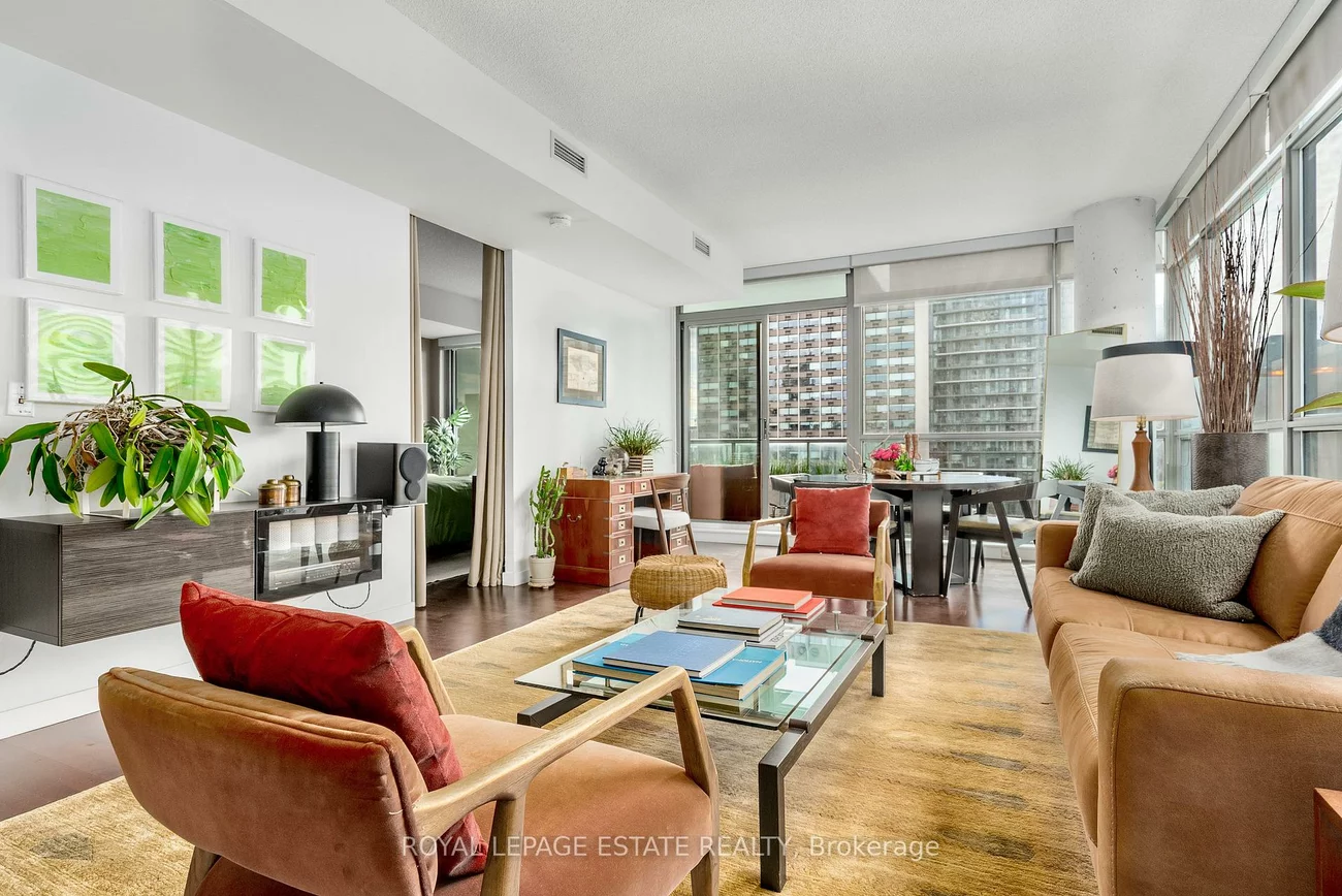 281, Mutual, Church-Yonge Corridor, Toronto