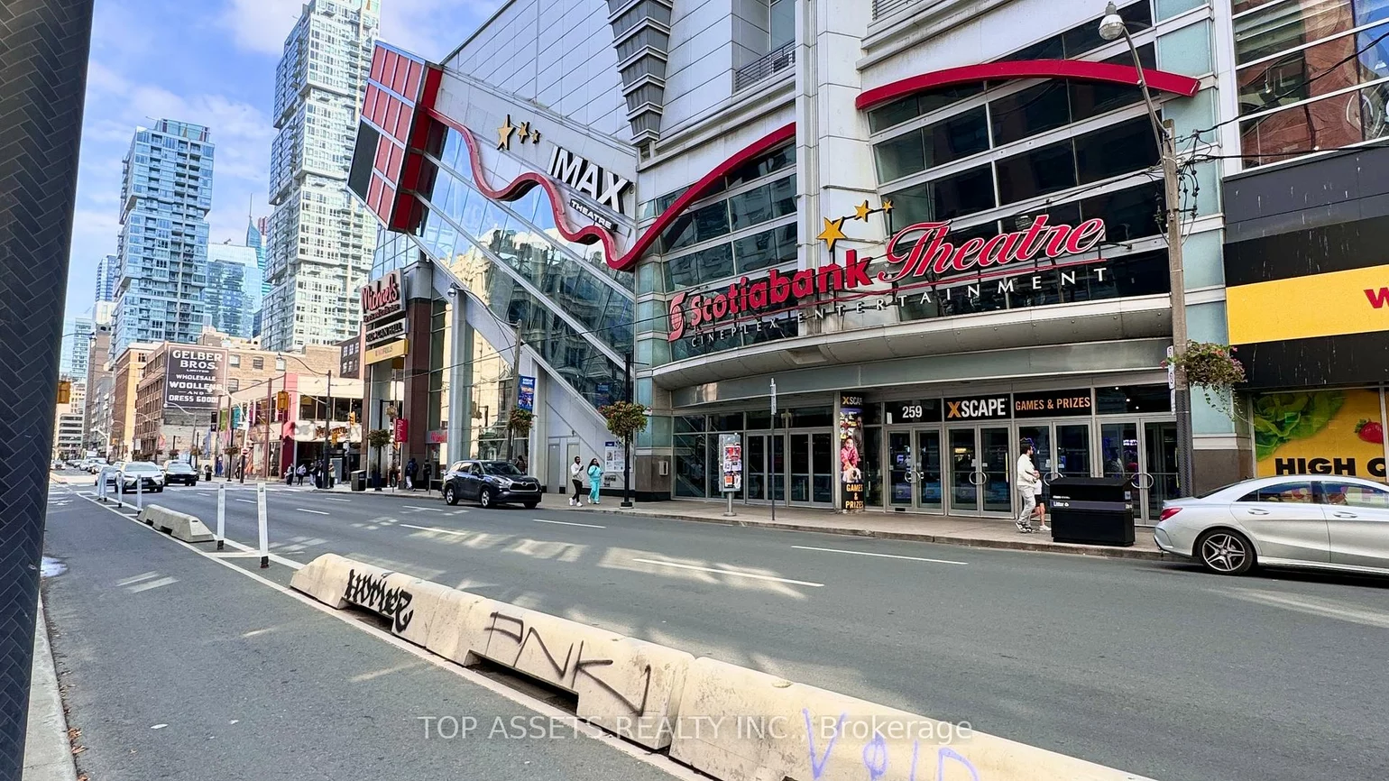 318, Richmond, Waterfront Communities C1, Toronto