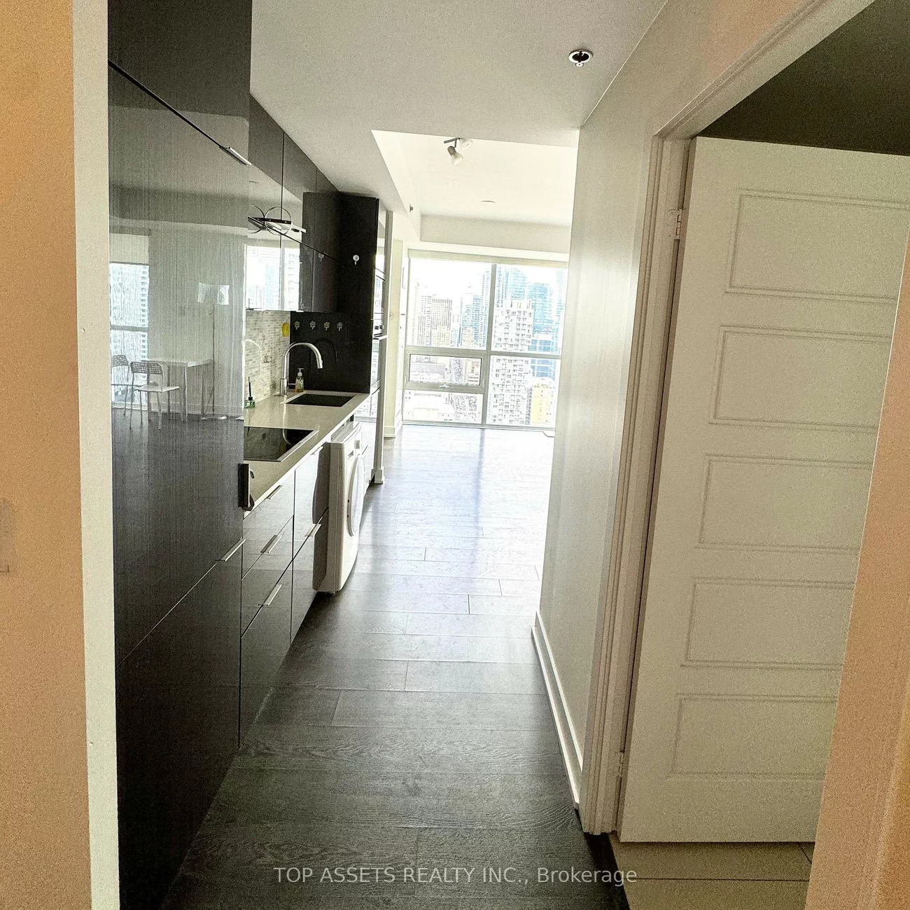 318, Richmond, Waterfront Communities C1, Toronto