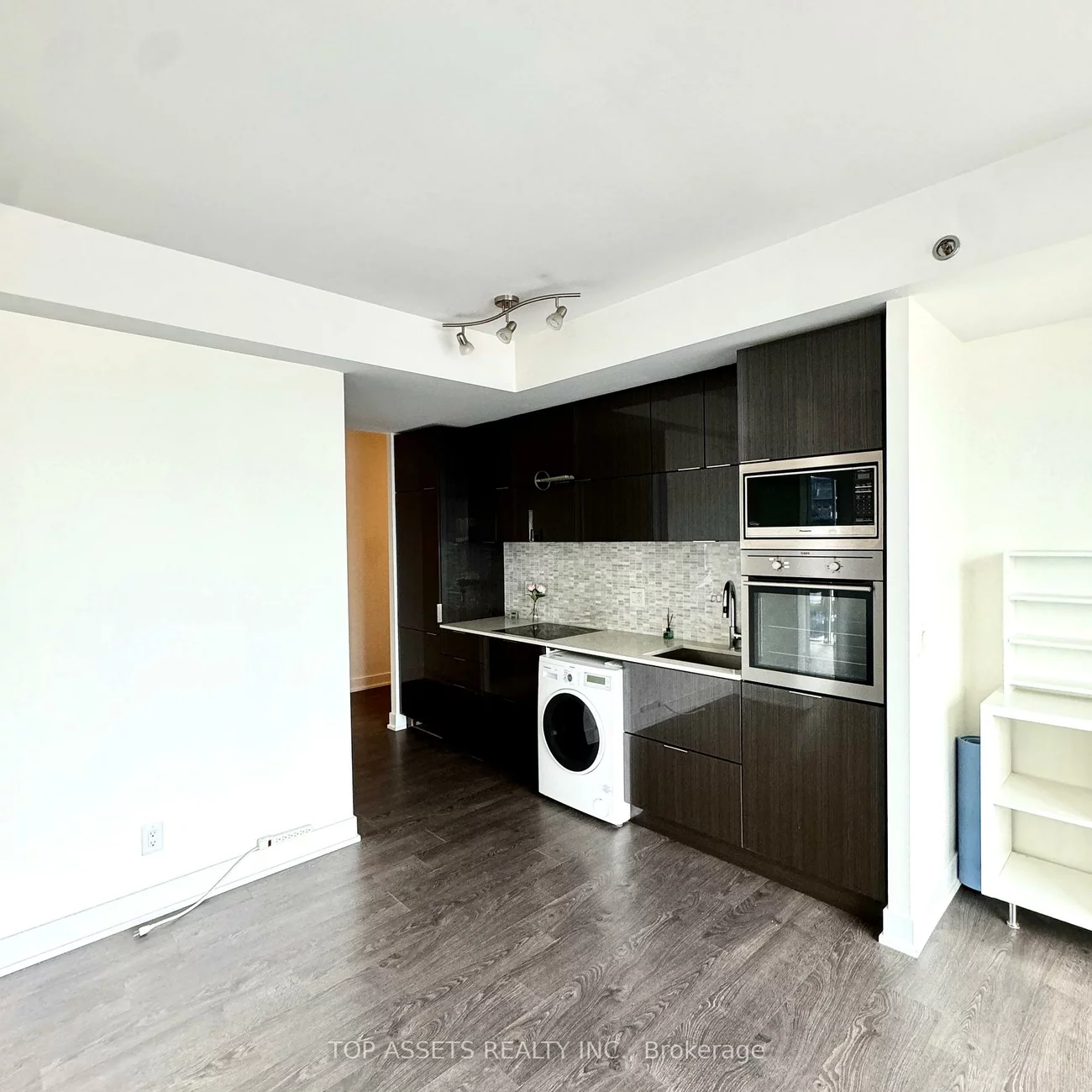 318, Richmond, Waterfront Communities C1, Toronto