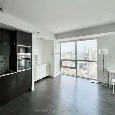 318, Richmond, Waterfront Communities C1, Toronto