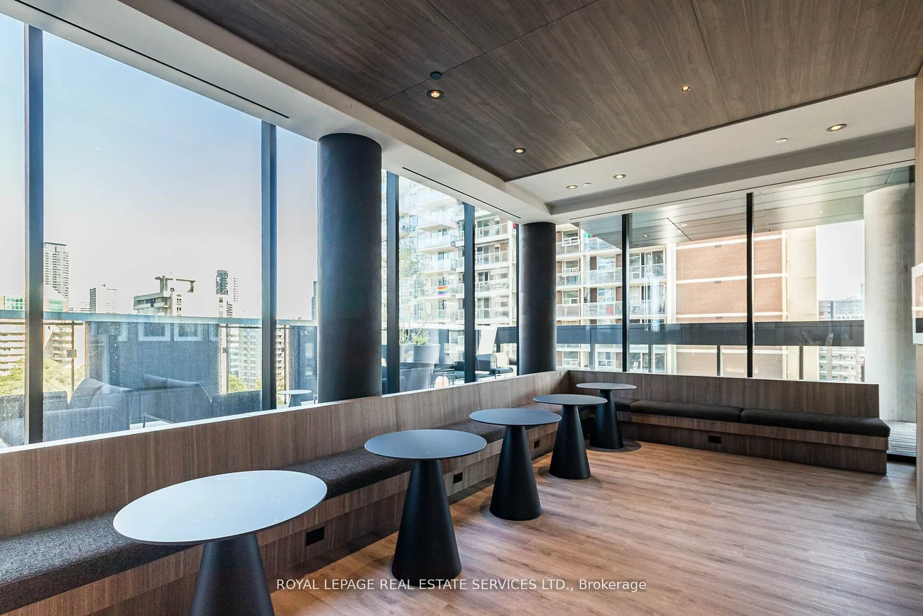 55, Charles, Church-Yonge Corridor, Toronto