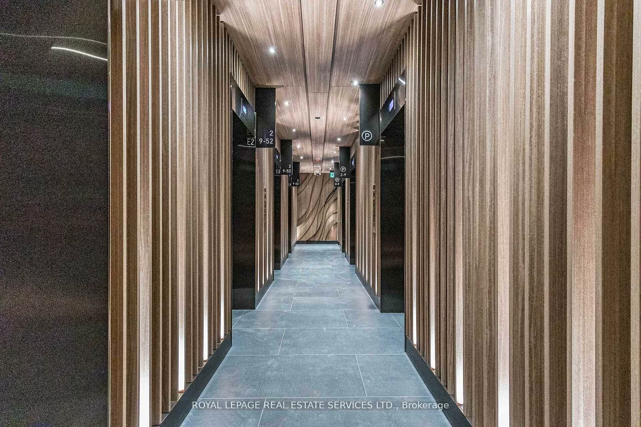 55, Charles, Church-Yonge Corridor, Toronto