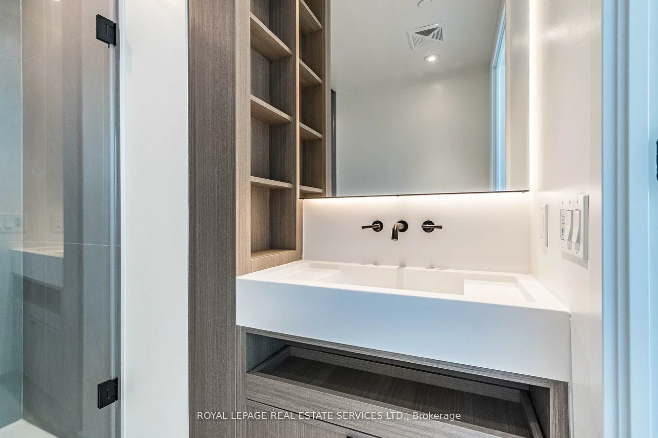 55, Charles, Church-Yonge Corridor, Toronto