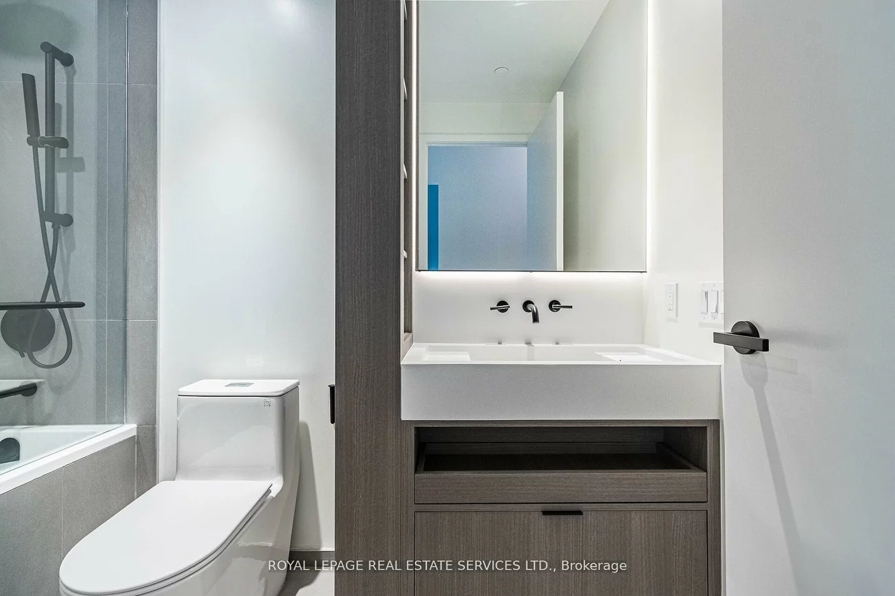 55, Charles, Church-Yonge Corridor, Toronto