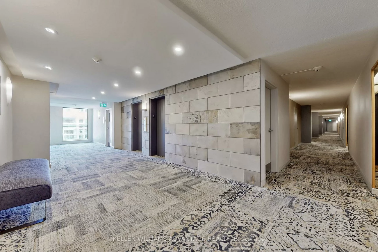 35, Church, Church-Yonge Corridor, Toronto