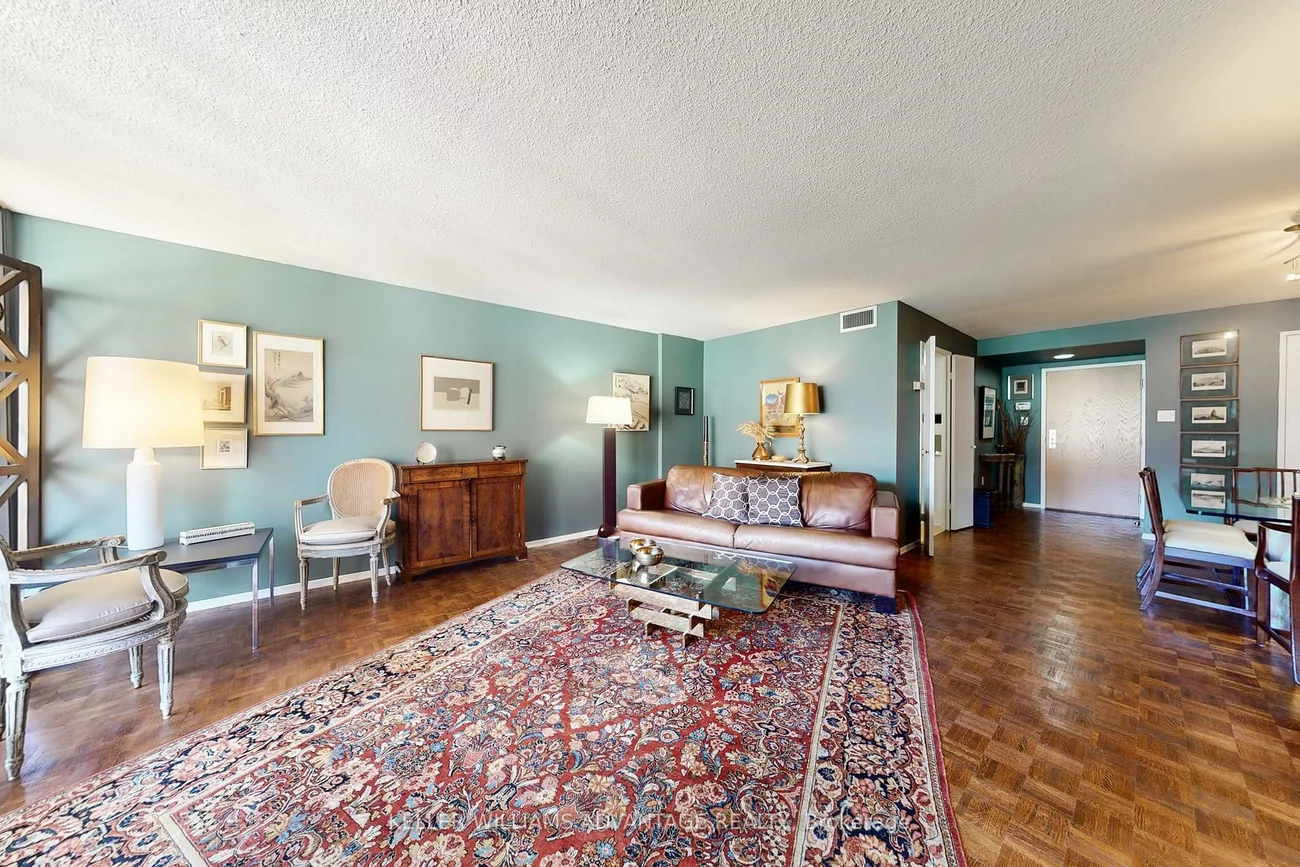 35, Church, Church-Yonge Corridor, Toronto