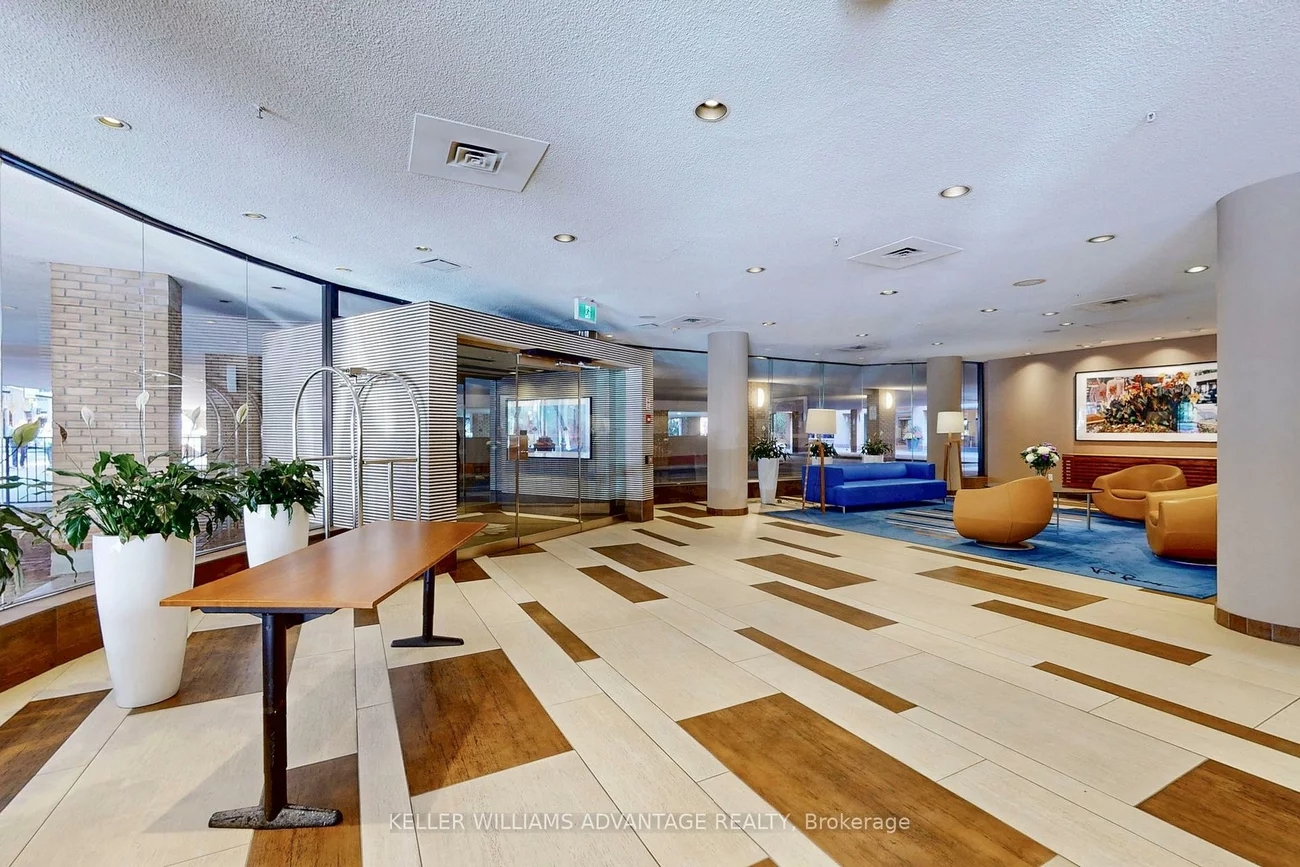 35, Church, Church-Yonge Corridor, Toronto