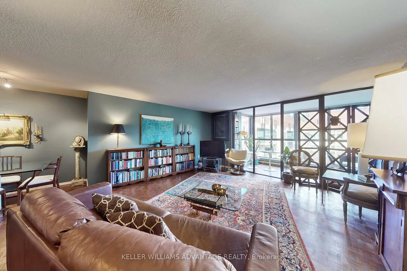 35, Church, Church-Yonge Corridor, Toronto