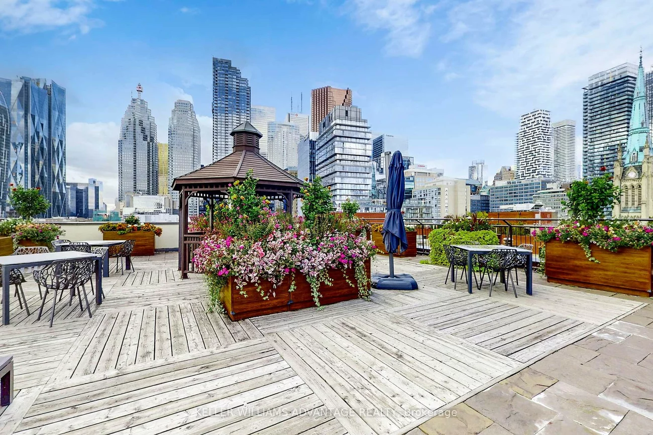 35, Church, Church-Yonge Corridor, Toronto