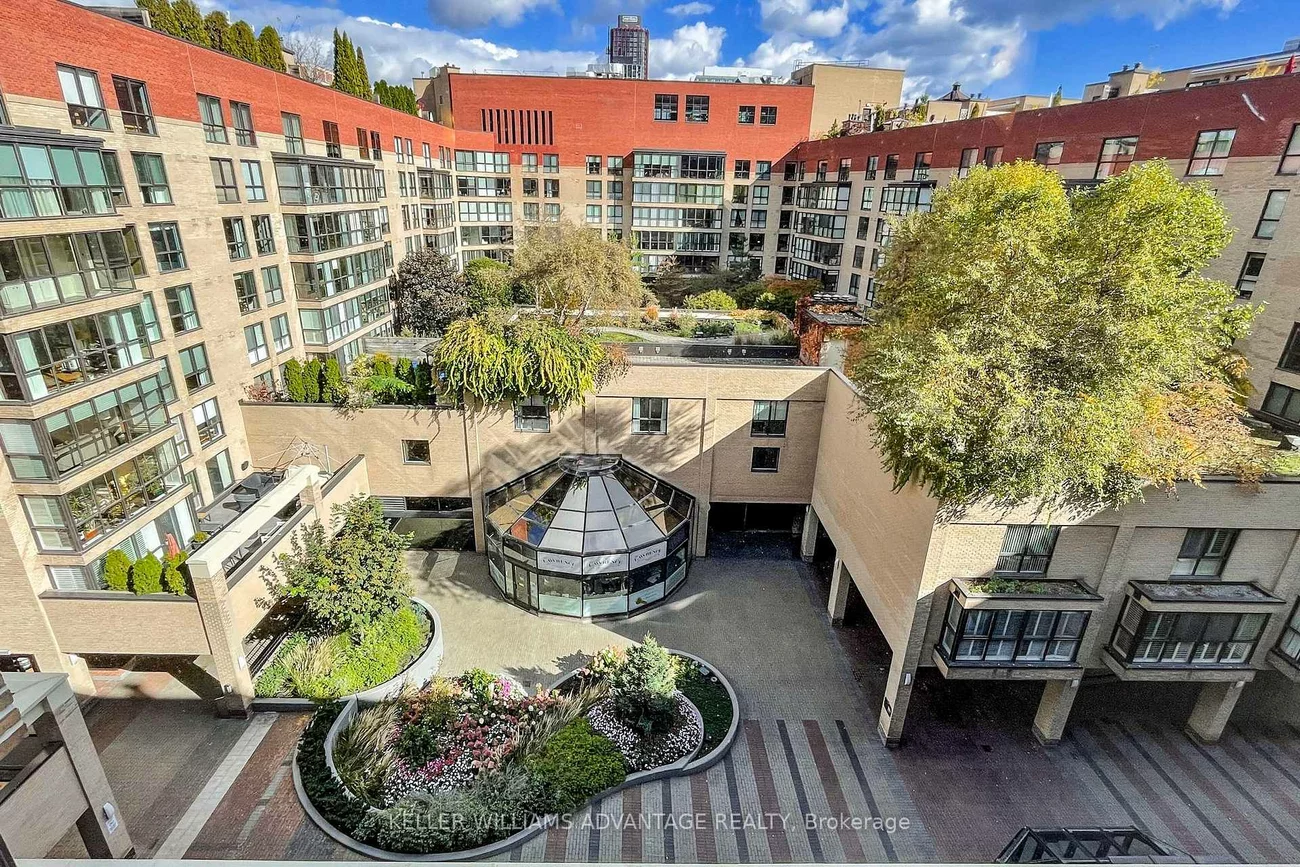 35, Church, Church-Yonge Corridor, Toronto