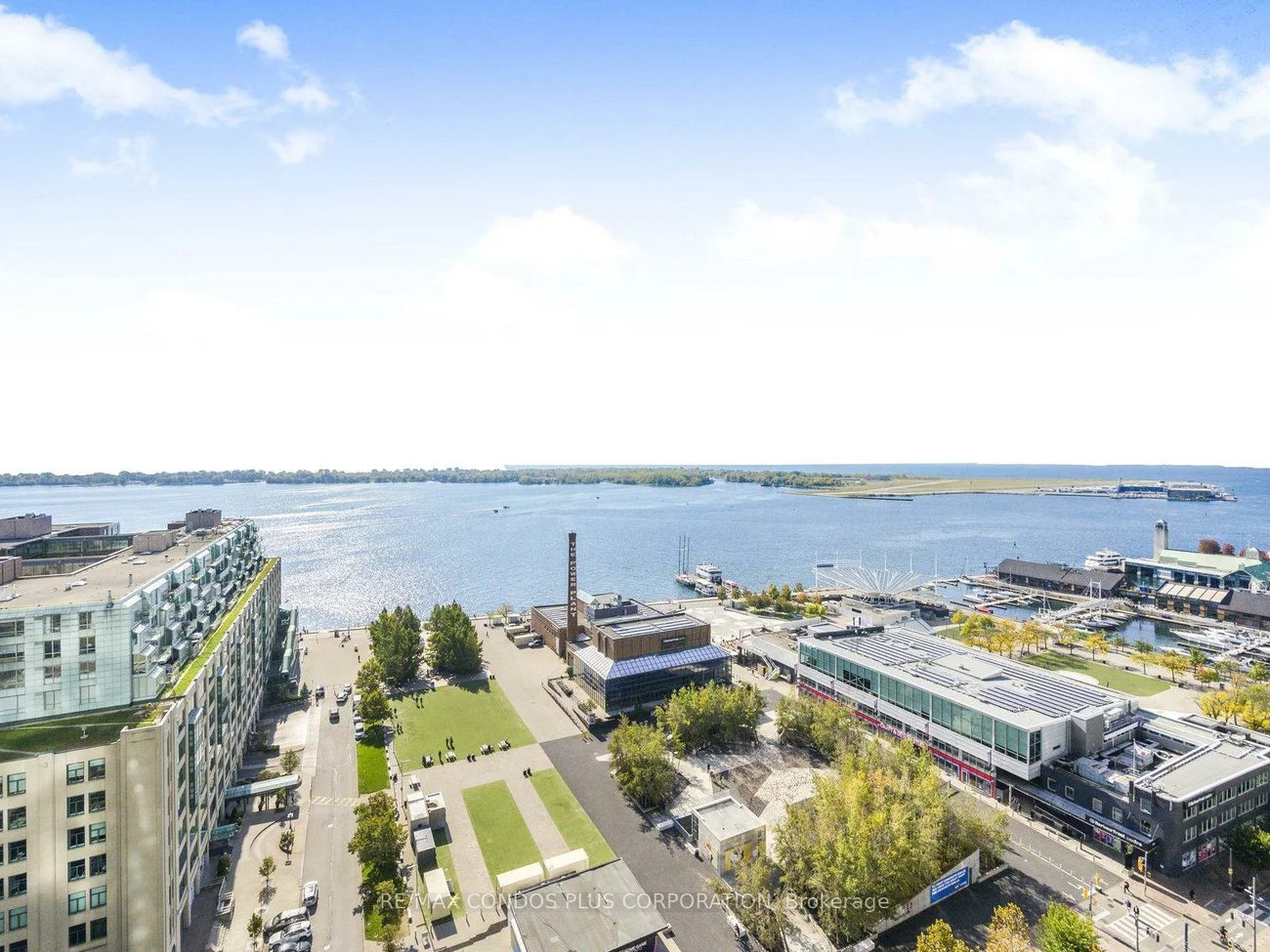 208, Queens, Waterfront Communities C1, Toronto