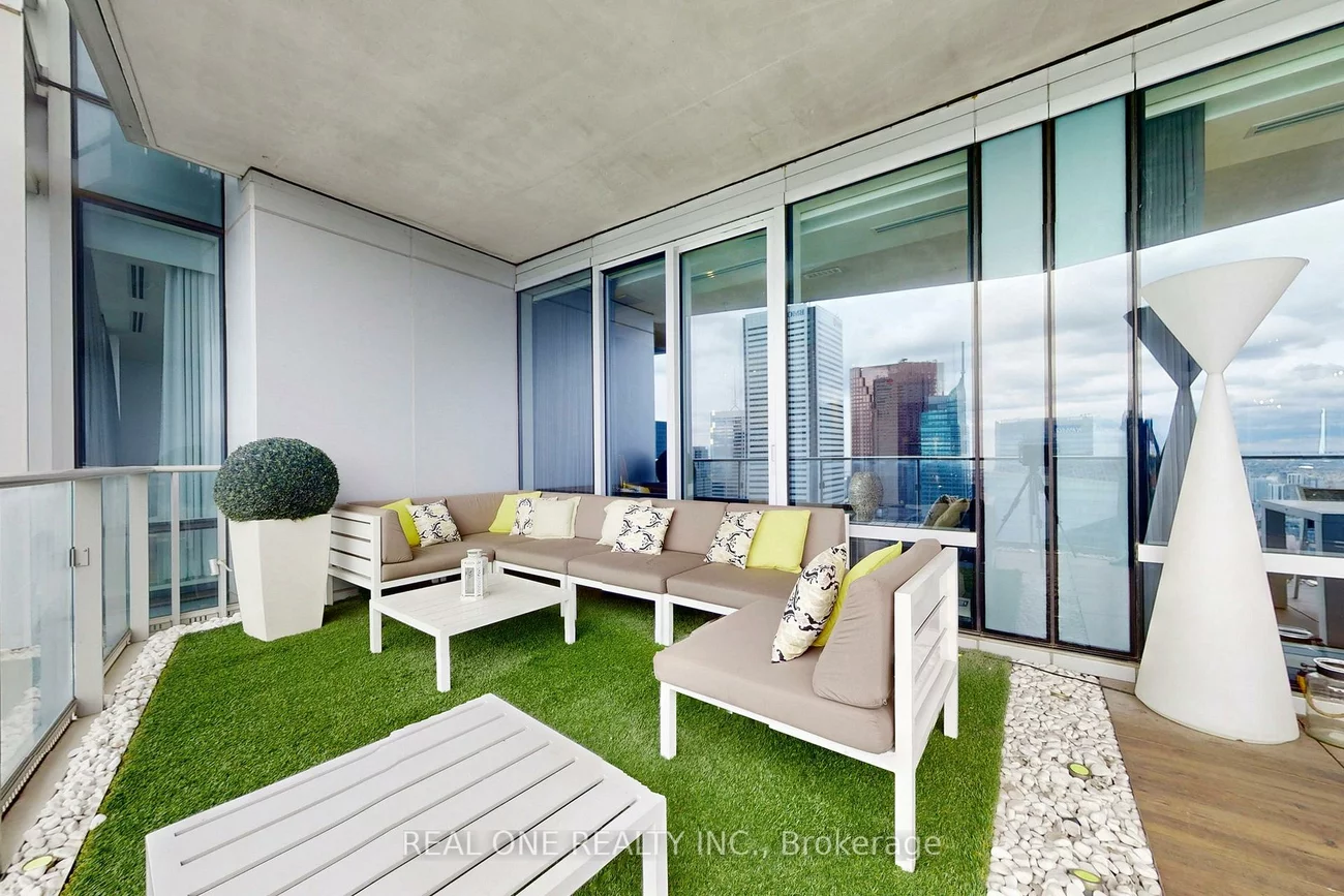 180, UNIVERSITY, Bay Street Corridor, Toronto