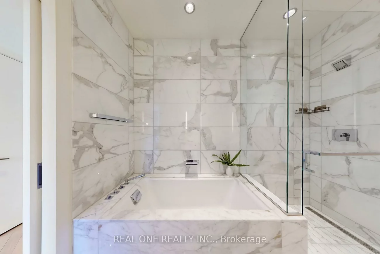 180, UNIVERSITY, Bay Street Corridor, Toronto