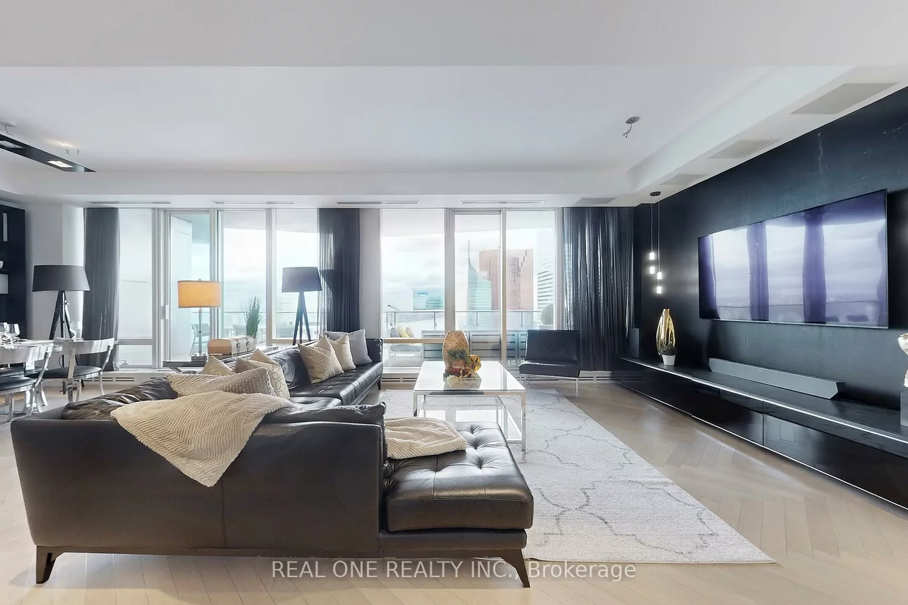 180, UNIVERSITY, Bay Street Corridor, Toronto