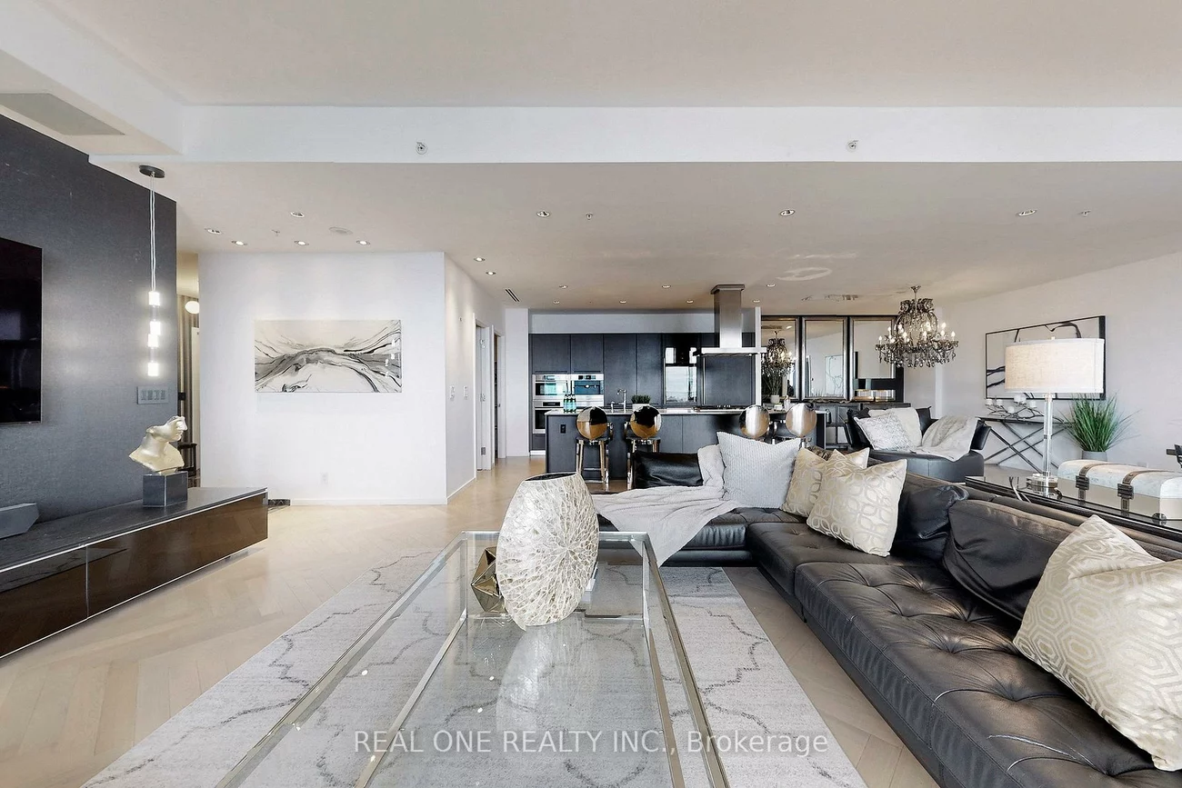 180, UNIVERSITY, Bay Street Corridor, Toronto