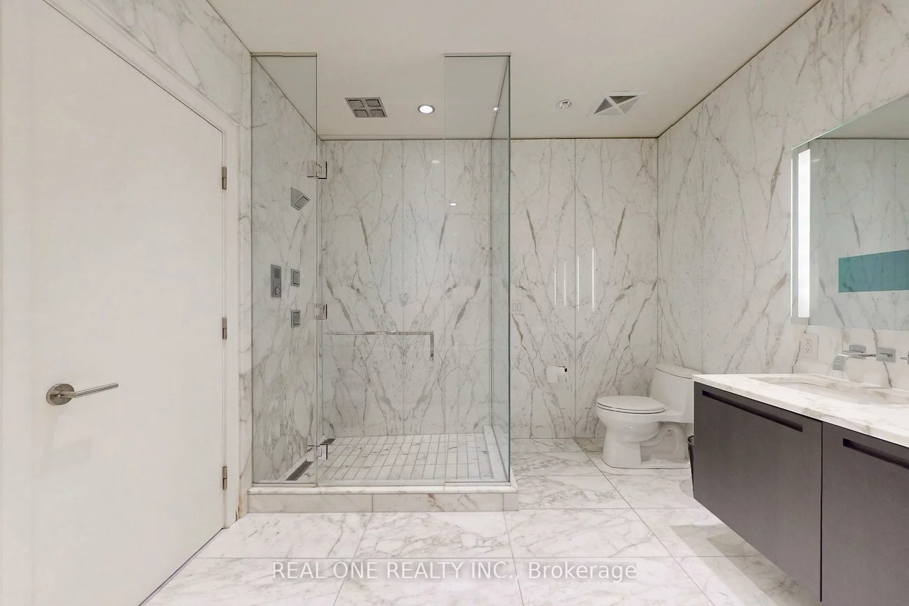 180, UNIVERSITY, Bay Street Corridor, Toronto