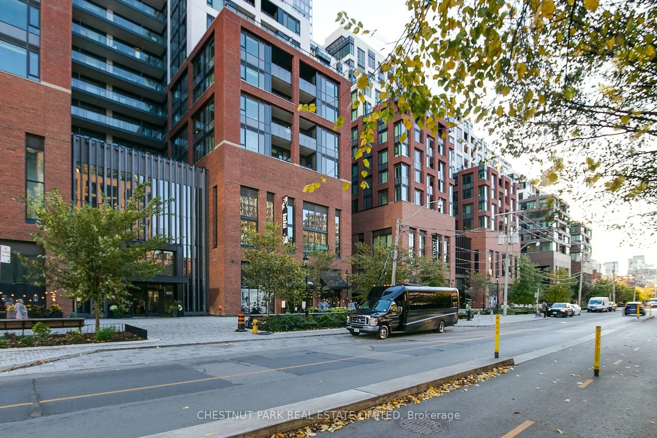 400, Wellington, Waterfront Communities C1, Toronto