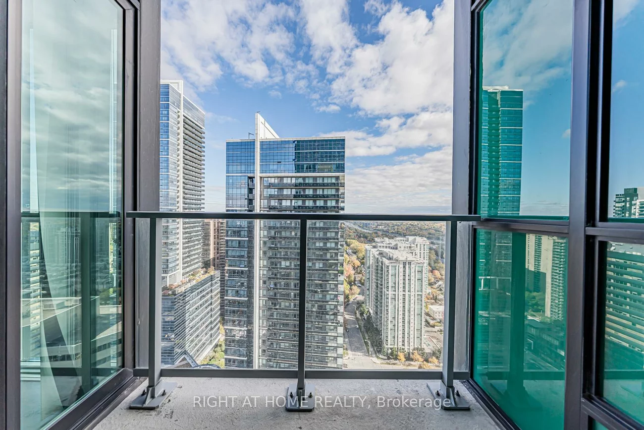 9, Bogert, Lansing-Westgate, Toronto