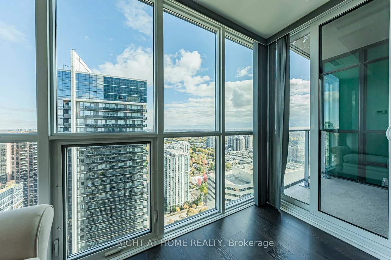 9, Bogert, Lansing-Westgate, Toronto