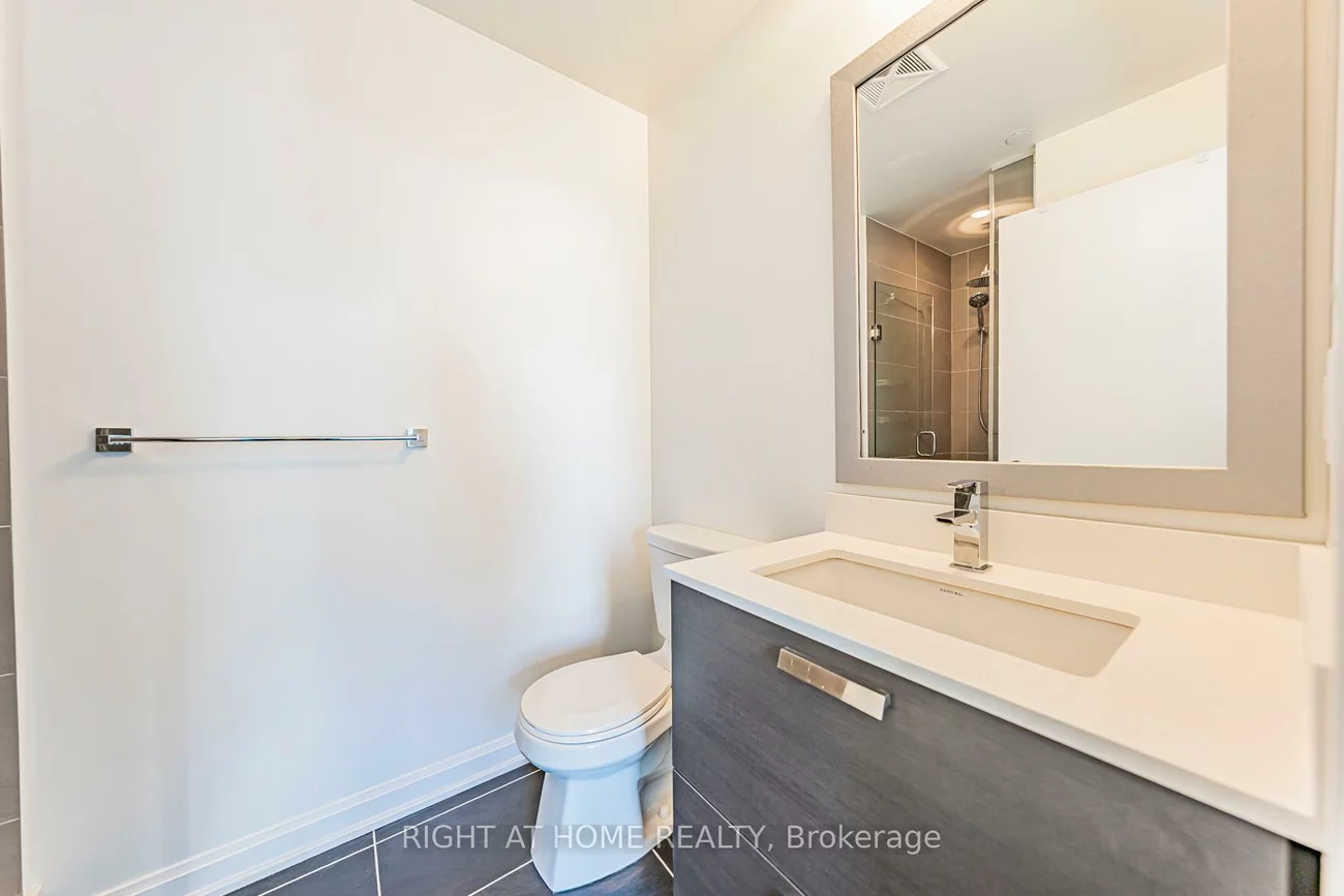 9, Bogert, Lansing-Westgate, Toronto