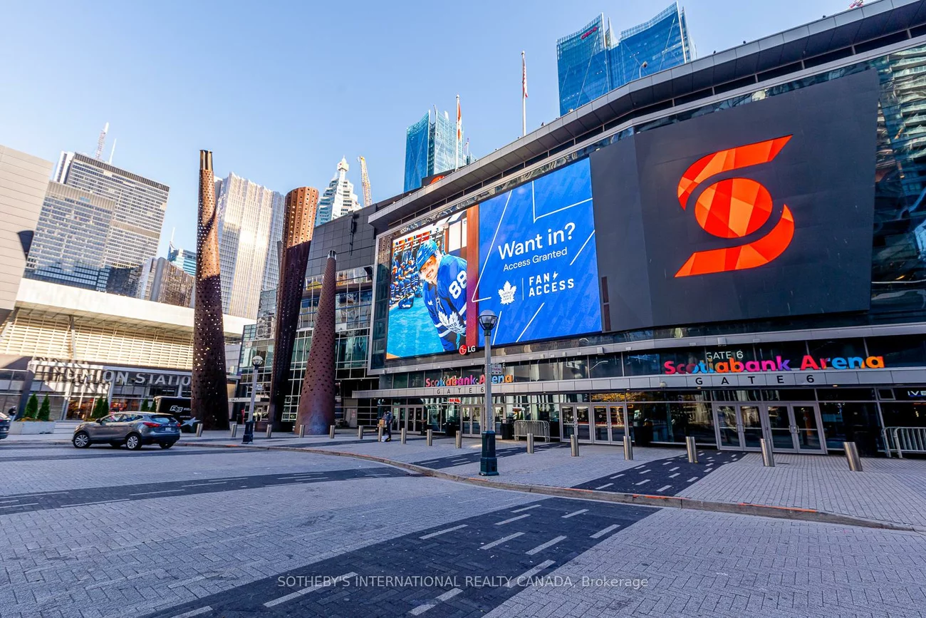 12, York, Waterfront Communities C1, Toronto