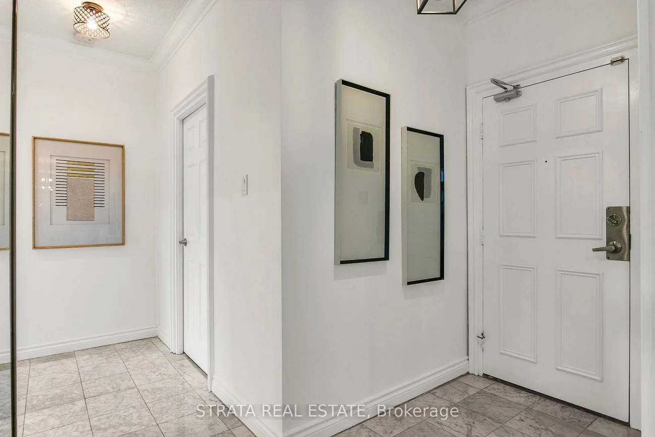 86, Gloucester, Church-Yonge Corridor, Toronto