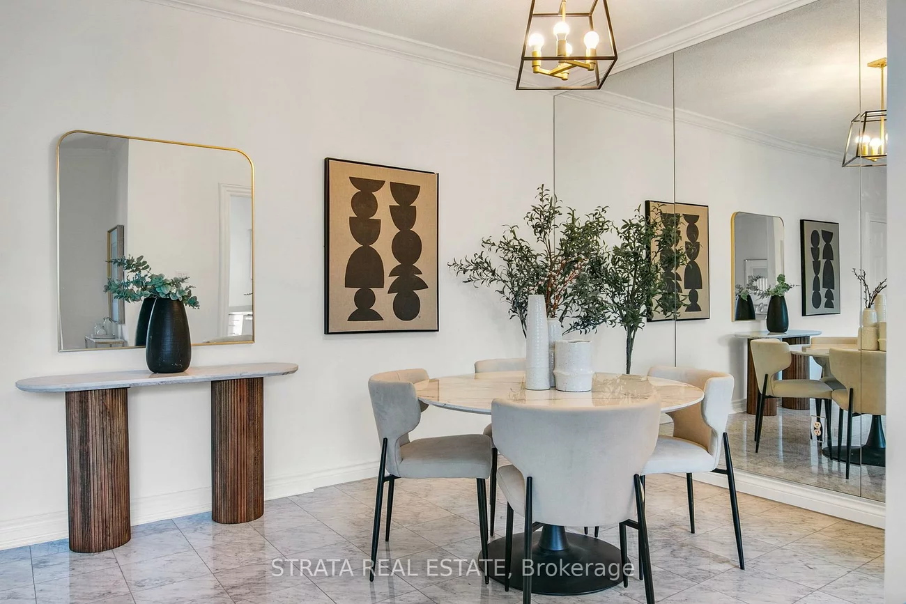 86, Gloucester, Church-Yonge Corridor, Toronto