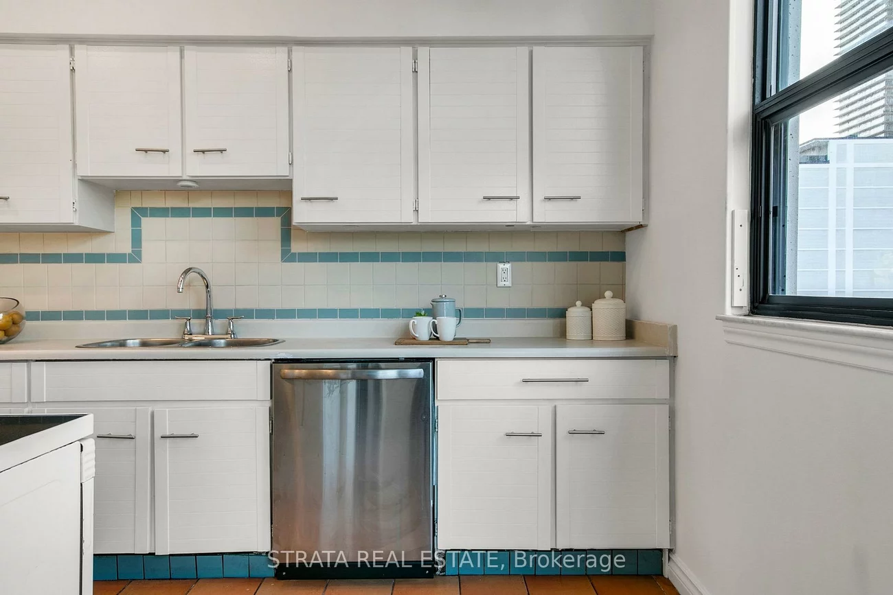 86, Gloucester, Church-Yonge Corridor, Toronto