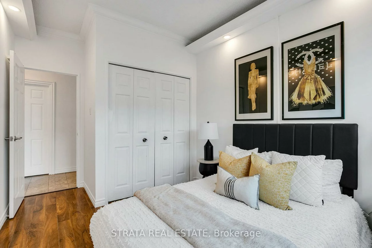 86, Gloucester, Church-Yonge Corridor, Toronto