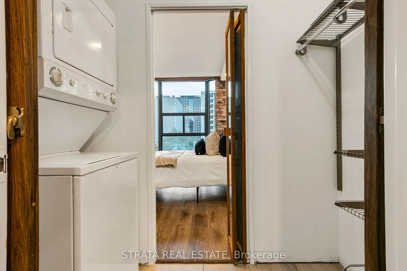 86, Gloucester, Church-Yonge Corridor, Toronto