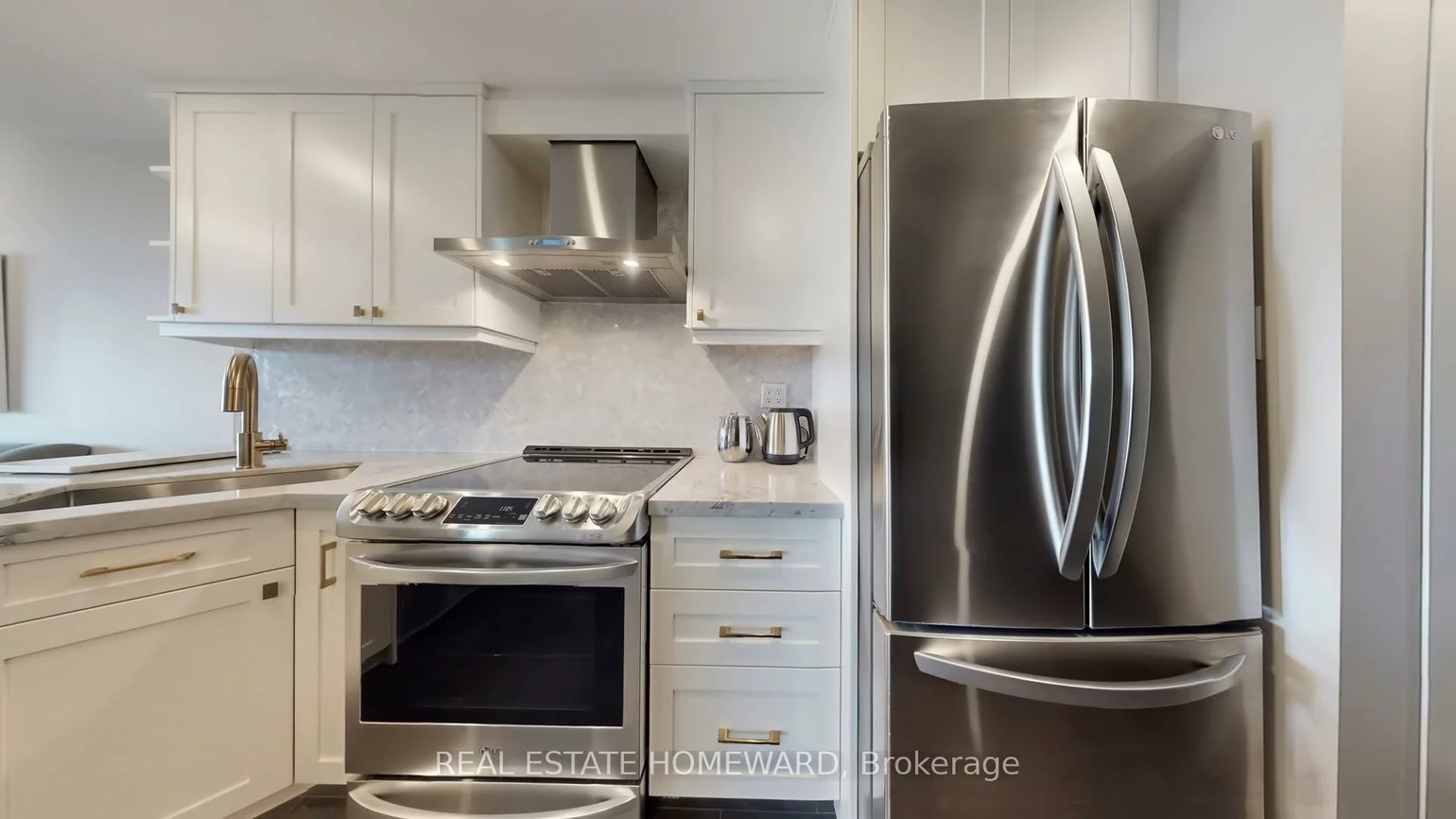 77, Maitland, Cabbagetown-South St. James Town, Toronto