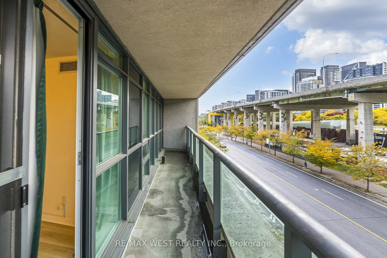 209, Fort York, Niagara, Toronto