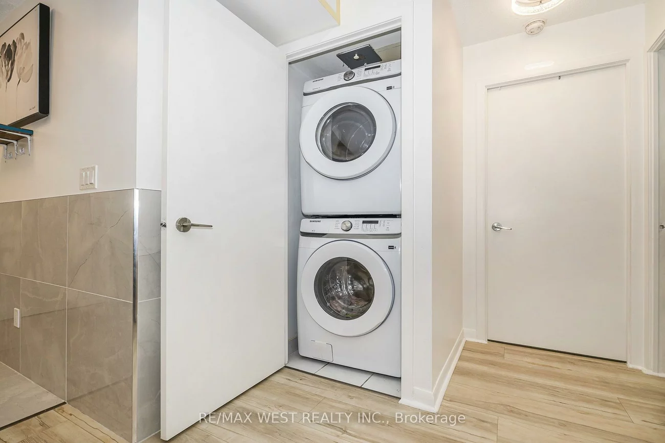 209, Fort York, Niagara, Toronto