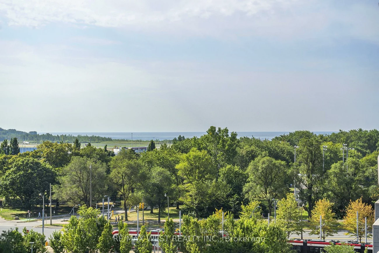 209, Fort York, Niagara, Toronto