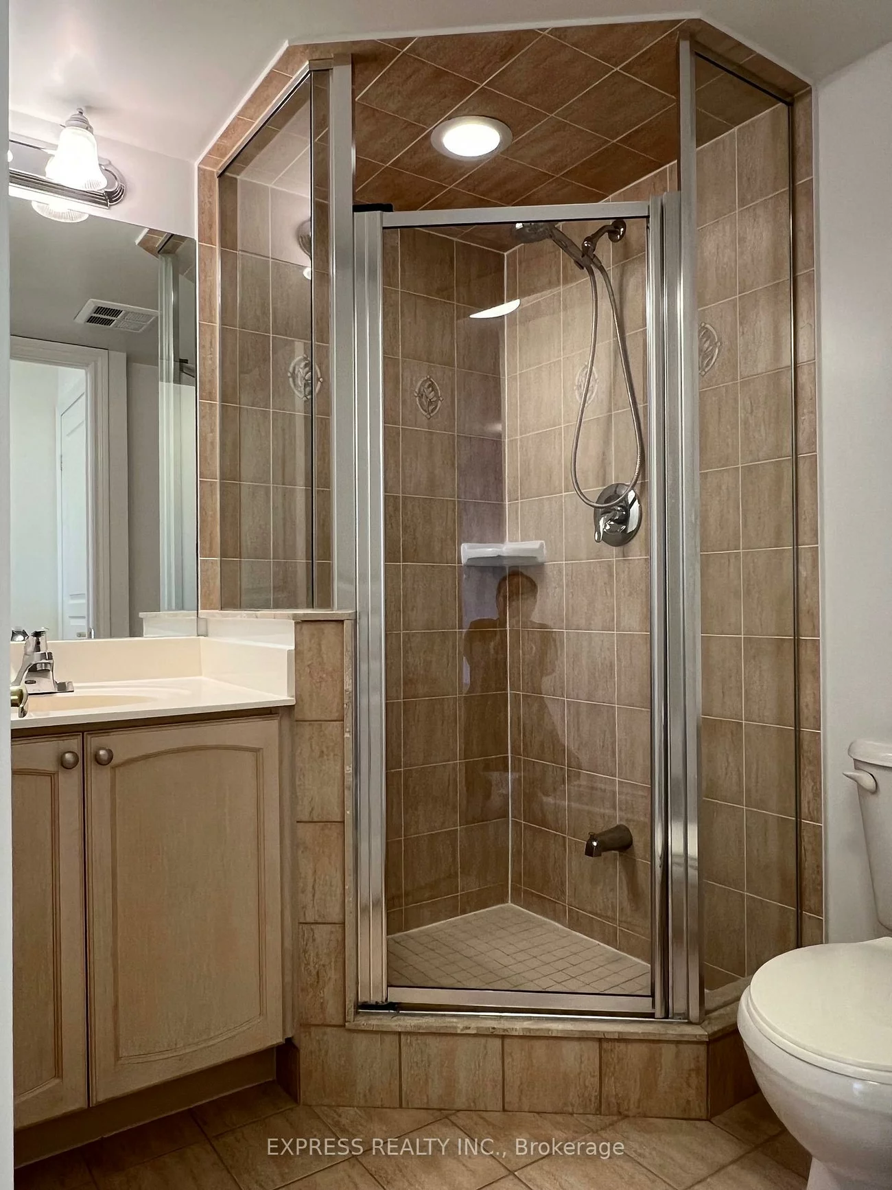 15, NorthTown, Willowdale East, Toronto