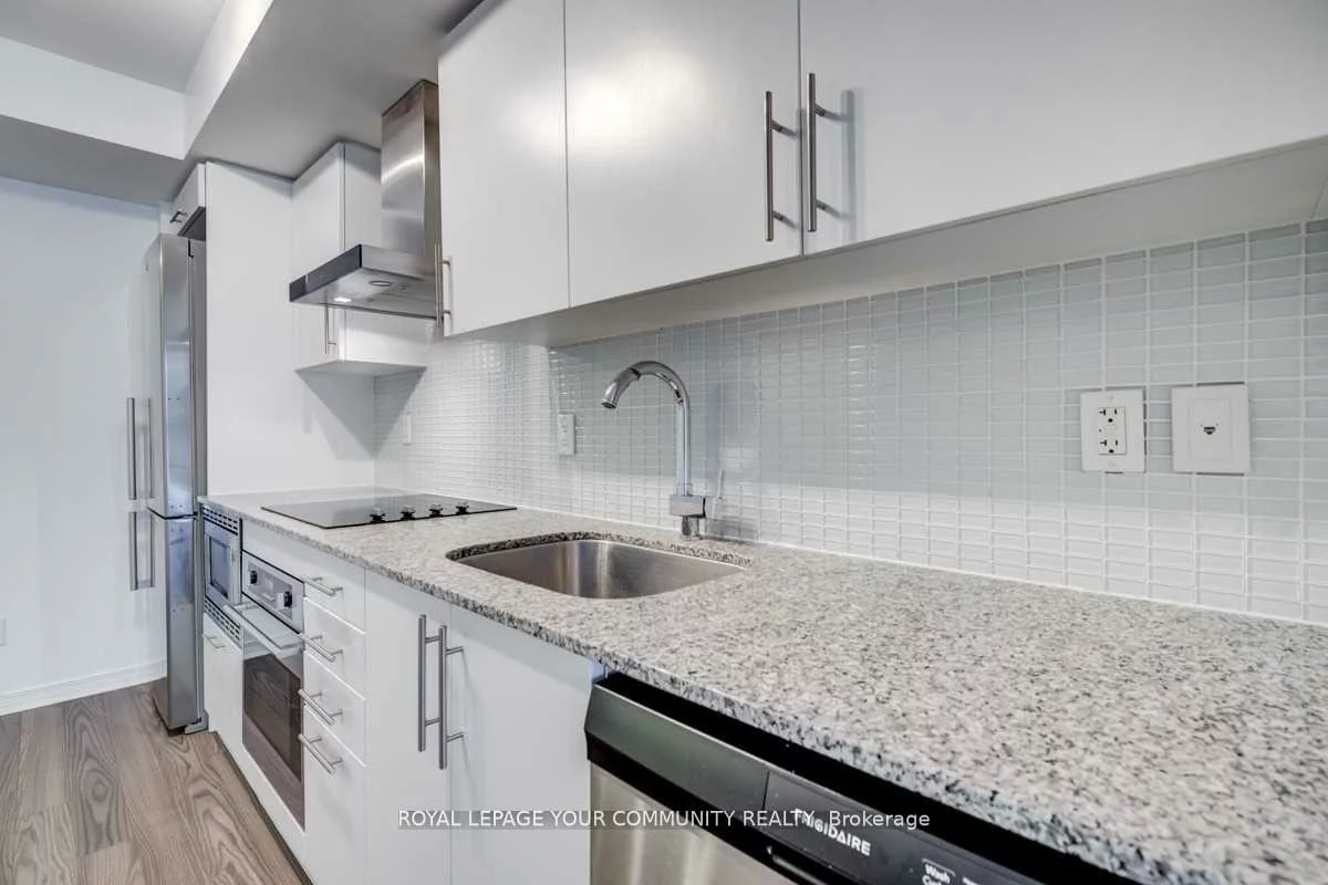 352, Front, Waterfront Communities C1, Toronto