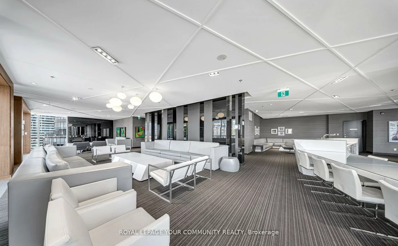 352, Front, Waterfront Communities C1, Toronto