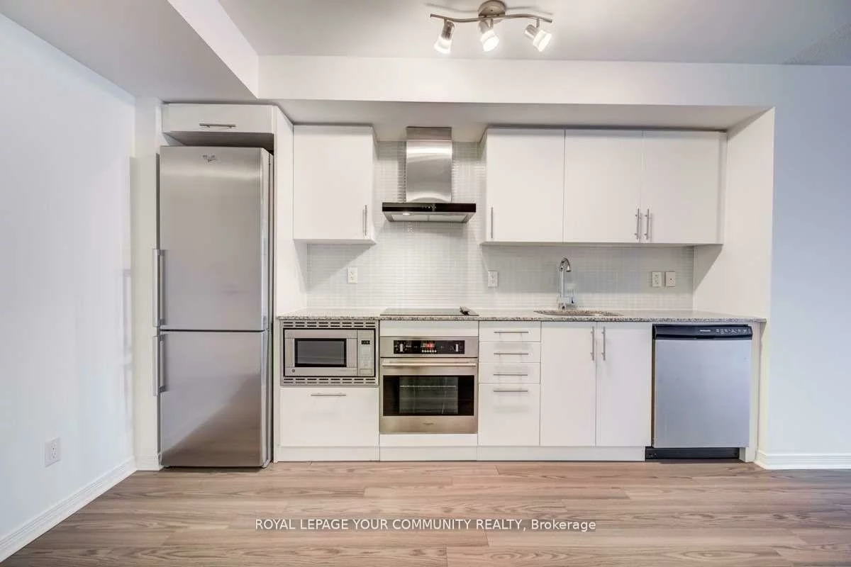 352, Front, Waterfront Communities C1, Toronto