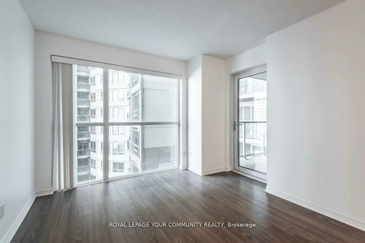 352, Front, Waterfront Communities C1, Toronto