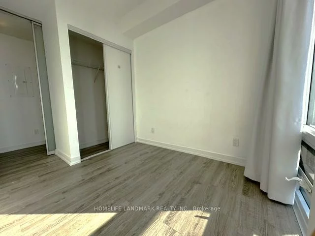 28, Wellesley, Church-Yonge Corridor, Toronto