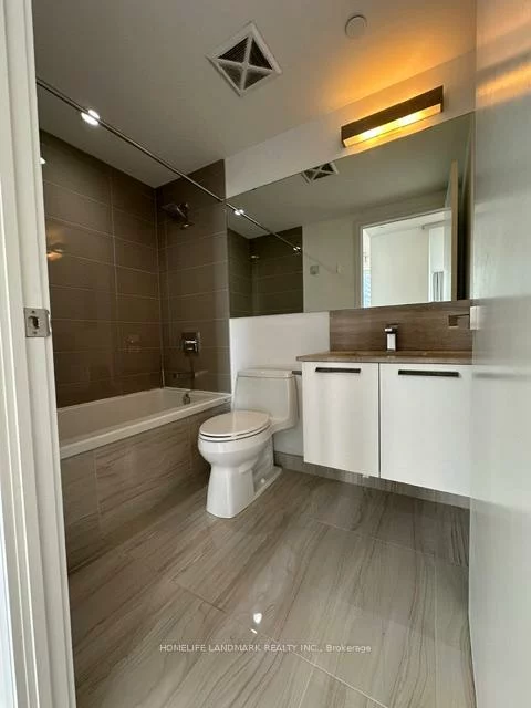 28, Wellesley, Church-Yonge Corridor, Toronto