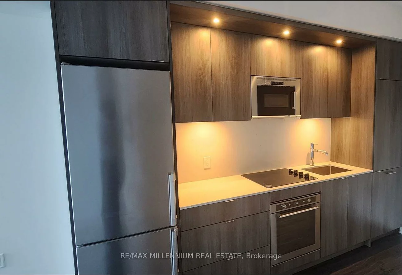 30, Inn On The Park, Banbury-Don Mills, Toronto