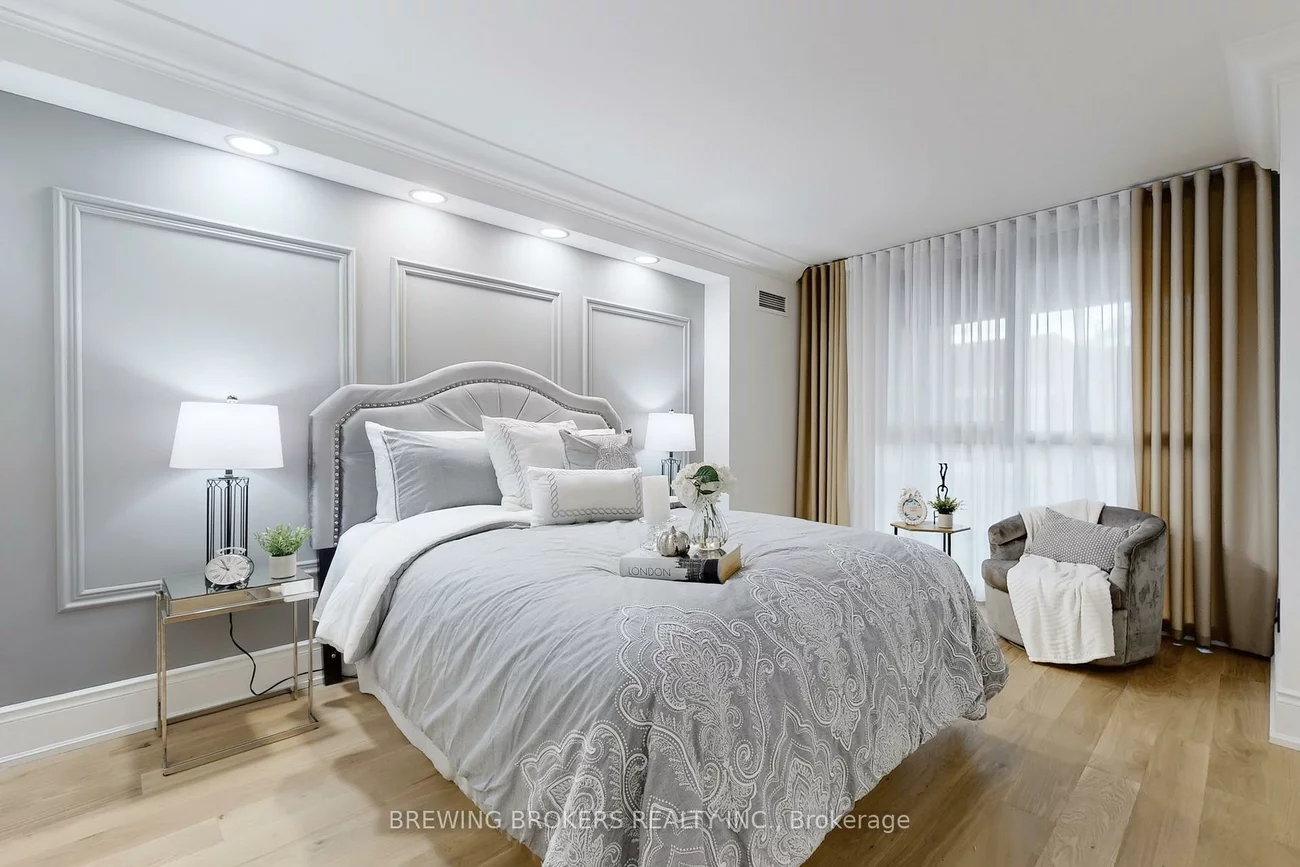 278, Bloor, Rosedale-Moore Park, Toronto